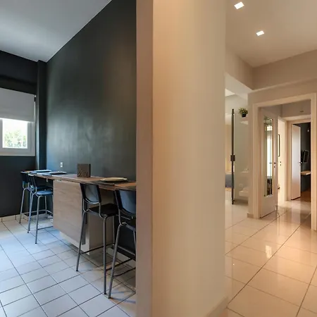 Modern Faliro Flat *